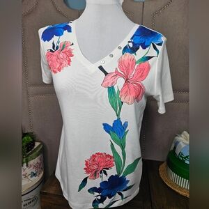 Chicos Sylvan Delight Becky Button V Neck Tee Calypso Coral